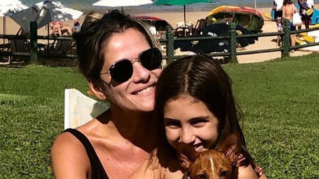 Ingrid Guimar Es Mostra Fotos Raras Ao Lado Da Filha Confira