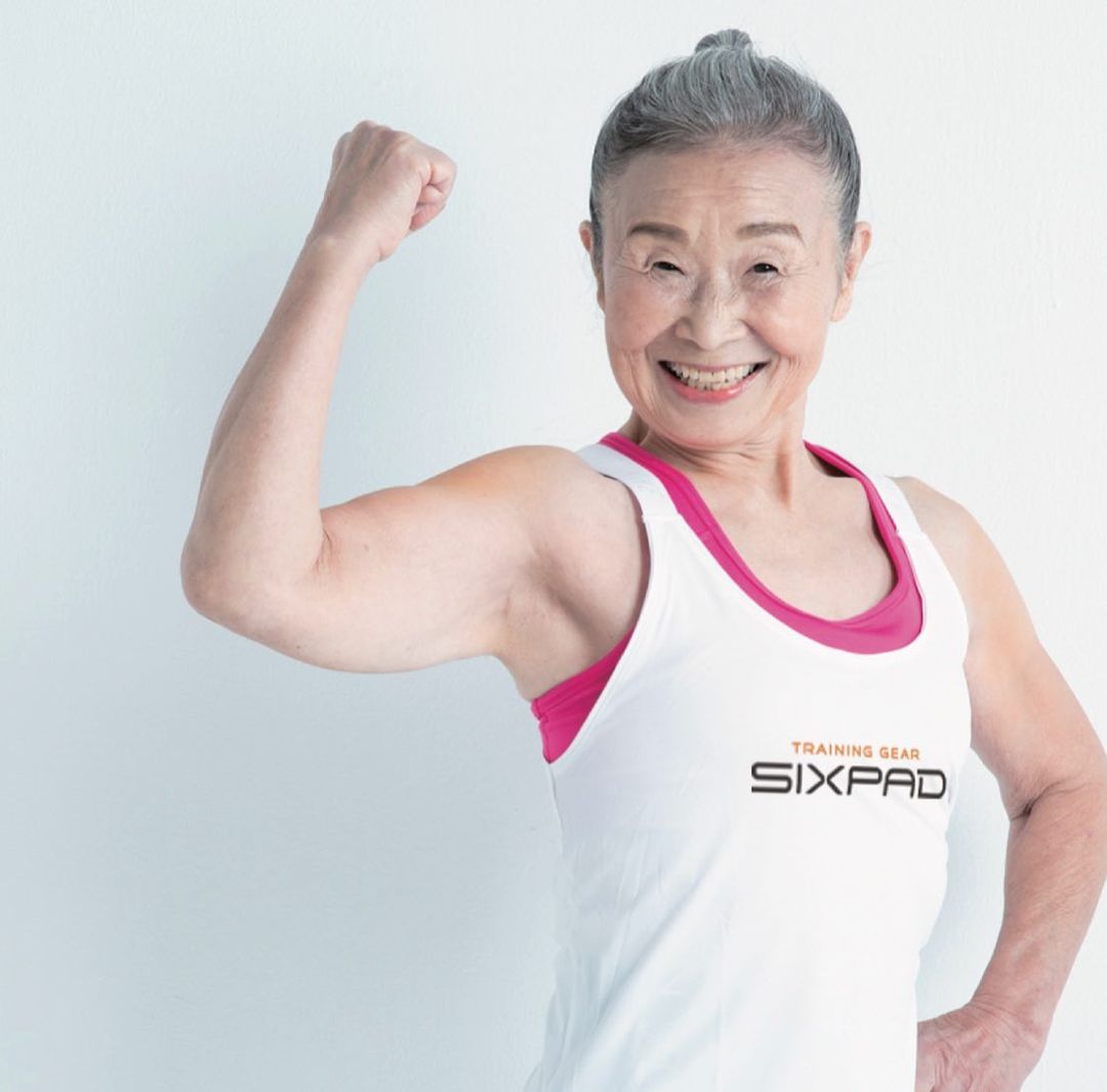 Conheça Takishima Mika, a instrutora de ginástica mais velha do Japão