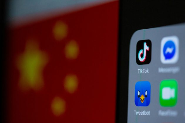 Assim, esta foi a alternativa dada para que a rede social não seja banida no país, que aponta o serviço chinês como um risco à segurança nacional. (Foto: Pexels)
