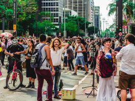 Um relatório global divulgado nesta quarta-feira (24) pela Anistia Internacional, com dados de 156 países, revelou que o Brasil registrou mais de 3,4 milhões de possíveis violações de direitos humanos em 2023. (Foto: Pexels)