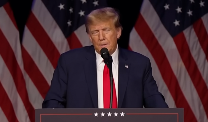 Após condenação, Trump ataca Biden, imigrantes, juiz em discurso. (Foto: X)