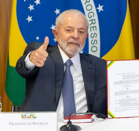 Vale lembrar que pesquisas de opinião realizadas em março pelos institutos Datafolha, Quaest e Ipec apontam que a popularidade de Lula está em tendência de queda em 2024. (Foto: Agência Brasil)