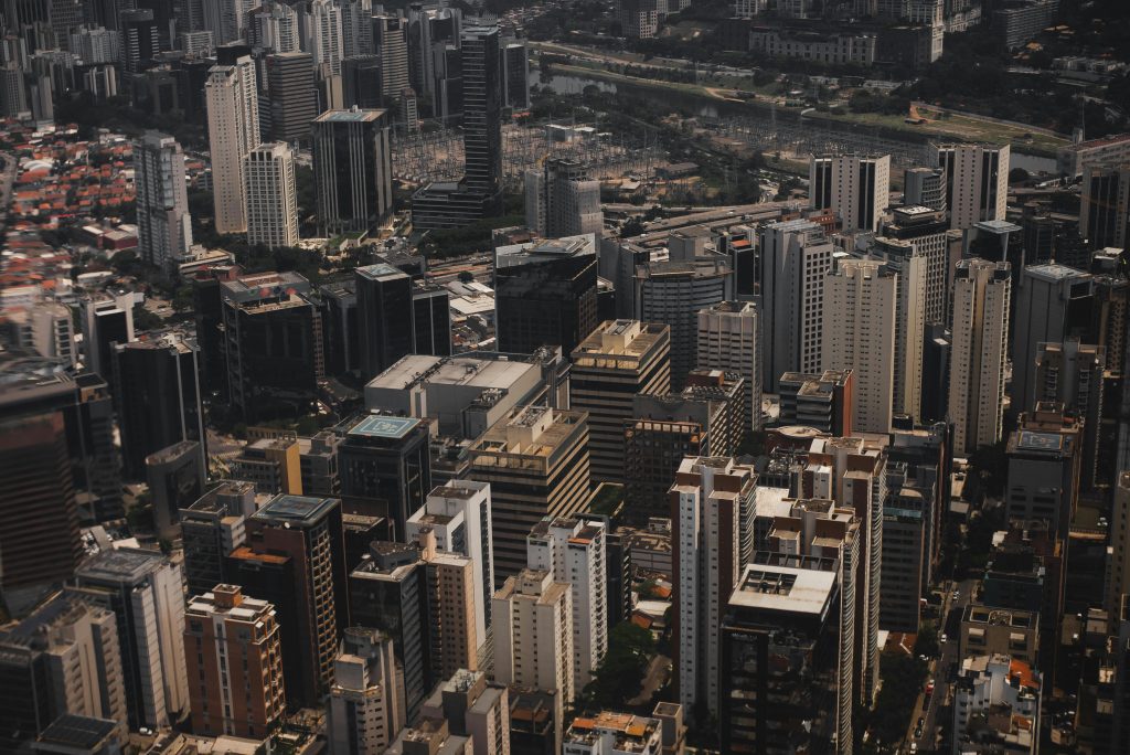 A cidade de São Paulo entrou em estado de atenção para alagamentos na manhã desta segunda-feira (27). (Foto: Pexels)