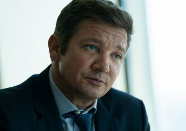 Jeremy Renner diz "não ter energia" para abraçar personagens difíceis após acidente (Foto: Divulgação)