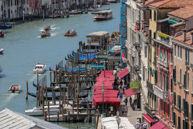 Veneza se tornou a primeira grande cidade do mundo a cobrar pela entrada - cinco euros - quase R$30. (Foto: Pexels)