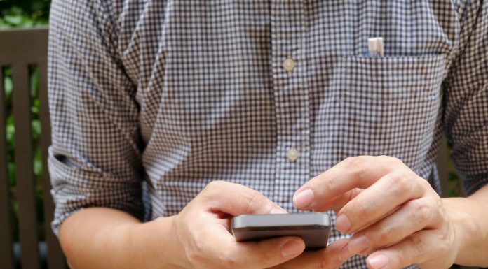 A Agência Nacional de Telecomunicações (Anatel) publicou, no "Diário Oficial da União" desta sexta-feira (21), uma série de medidas para coibir a venda online de celulares sem certificação de uso no país. (Foto: Pexels)