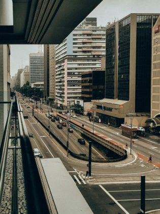 Não há expectativa de temporais, mas as chuvas isoladas podem aliviar o tempo seco na capital. (Foto: Pexels)