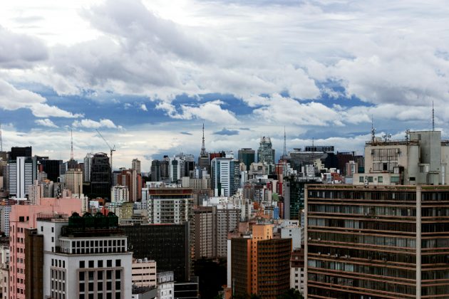 Para a temperatura máxima anual, os pesquisadores identificaram um aumento em todo o estado, variando de 0,5°C a 1,5ºC no Litoral Norte e na Baixada Santista. (Foto: Pexels)