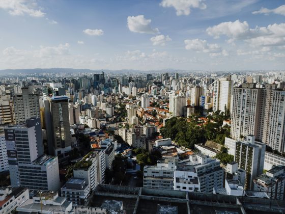 De acordo com o Centro de Gerenciamento de Emergências (CGE) da prefeitura, em julho já choveu 47 milímetros até o momento. (Foto: Pexels)