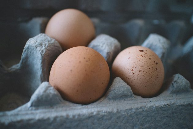 Além disso, outro ponto que complica o cálculo antecipado é que não existe uma padronização atual da porcentagem de impostos sobre alimentação. (Foto: Pexels)