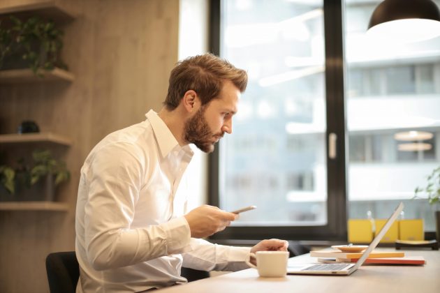 Vale lembrar que lançado em 2020, o PIX é um sistema instantâneo de pagamentos desenvolvido pelo Banco Central. (Foto: Pexels)