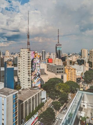 Já na quarta-feira (31), o dia começa nublado com chuvas isoladas, mas, durante a tarde, o sol aparece entre nuvens, aumentando a temperatura. (Foto: Pexels)