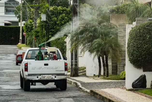 O número é mais de quatro vezes superior ao registrado ao longo de todo o ano anterior, quando foram notificados 1.179 óbitos pela doença. (Foto: Agência Brasil)