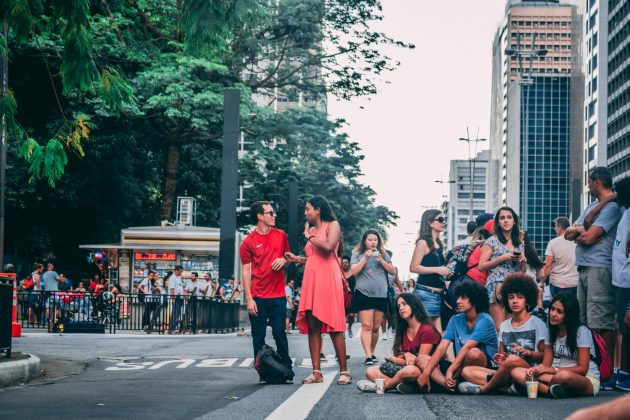 Assim, de acordo com o levantamento, 52% das mulheres são favoráveis ao voto obrigatório. (Foto: Pexels)