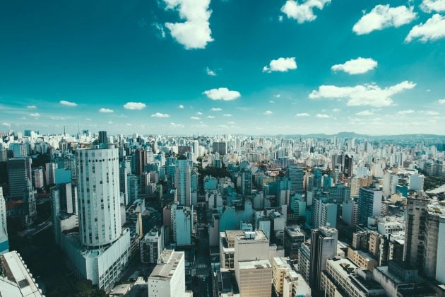 A máxima não deve superar os 16°C, com taxas mínimas de umidade do ar ao redor dos 60%. (Foto: Pexels)