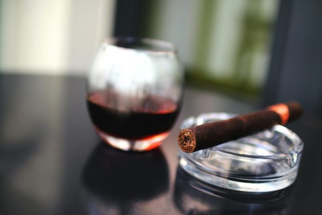 No Dia de Combate ao Fumo, entidades alertam sobre cigarro eletrônico (Foto: Pexels)