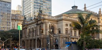 O veranico do último domingo (18) na cidade de São Paulo, com umidade relativa do ar de apenas 13% registrada às 18h e às 19h e temperatura máxima de 32,4°C no Mirante de Santana. (Foto: Pexels)