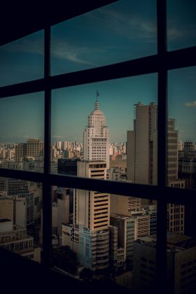 O avanço da frente fria e a circulação de ventos trazendo mais umidade do ar deve causar chuva no sul e leste do estado de São Paulo, com quedas acentuadas nas temperaturas. (Foto: Pexels)