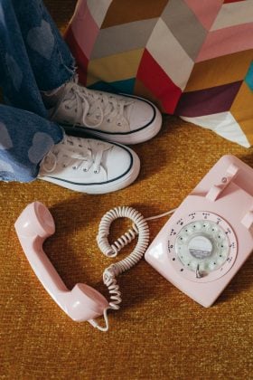 Ela também concluiu que cerca de 70% das pessoas com 18 a 34 anos preferem mensagens de texto a chamadas telefônicas. (Foto: Pexels)