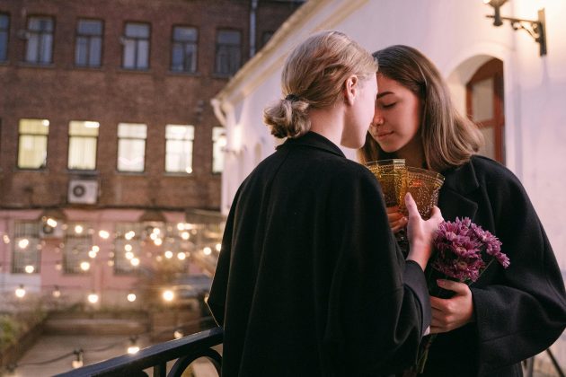 "Surpreendentemente, 21% das mulheres entrevistadas indicam que não podem ser felizes e monogâmicas". (Foto: Pexels)