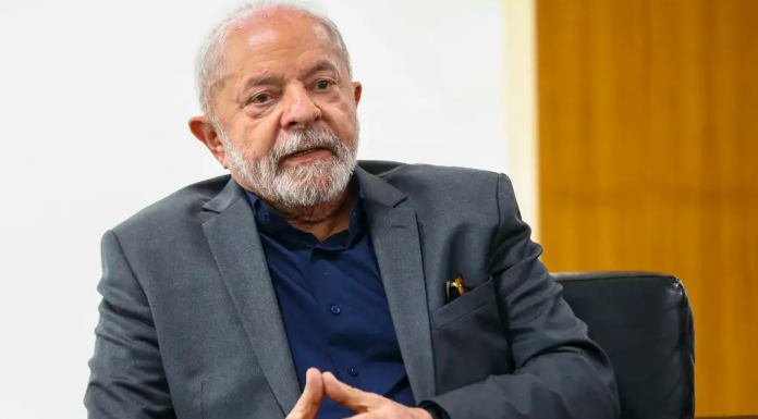 O presidente do Brasil Luiz Inácio Lula da Silva afirmou nesta sexta-feira (11), que os trabalhadores pagam, proporcionalmente, mais impostos do que pessoas ricas. (Foto: Agência Brasil)