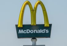 O surto de envenenamento pela bactéria E. coli ligado a sanduíches do McDonald 's nos Estados Unidos se expandiu pelo país. (Foto: Pexels)