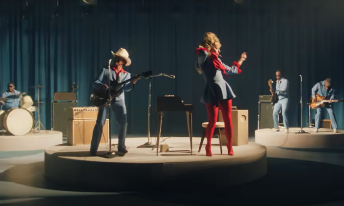Nos comentários, Bruno Mars também celebrou a indicação e ressaltou a união entre seus admiradores e os fãs de Gaga. “Monsters e Hoooligans. Obrigado, amamos vocês”, escreveu o cantor havaiano. (Foto: Divulgação)