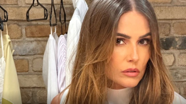 Deborah Secco vai apresentar reality sobre poliamor (Foto: Instagram)