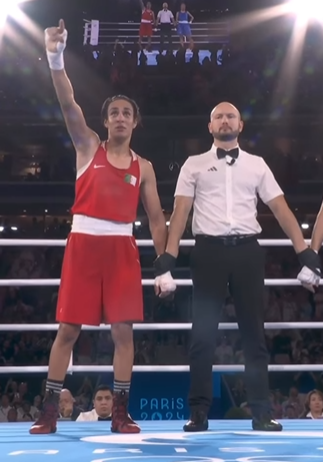 Um laudo médico revelou que a boxeadora argelina, Imane Khelif, que conquistou medalha de ouro nas Olimpíadas de Paris 2024, possui cromossomos XY, testículos internos. (Foto: Reprodução)