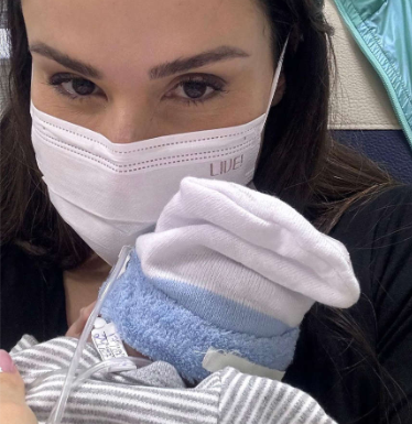 A apresentadora Nadja Haddad anunciou a alta de seu filho José, que passou seis meses na UTI neonatal. (Foto: Instagram)