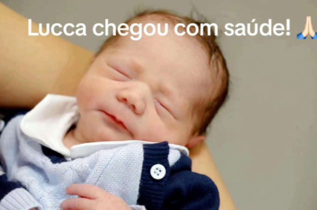 Sem ganhar peso ou apresentar sintomas, só percebeu a gestação após o primeiro chute do bebê, seguido de um crescimento rápido da barriga em questão de dias. (Foto: Reprodução)