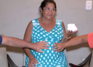 A tia que engravidou aos 61 anos para que sua sobrinha realizasse o sonho de ser mãe deu à luz ao bebê Isaac. (Foto: Divulgação)