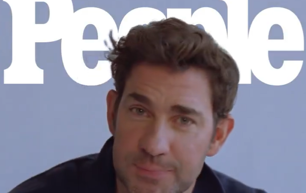 O ator, diretor e produtor norte-americano John Krasinski, 45, foi eleito o homem mais sexy do mundo de 2024 pela revista People. (Foto: X)