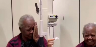 Após 10 anos sem enxergar, uma idosa realizou o sonho de recuperar a visão. (Foto: Tiktok)