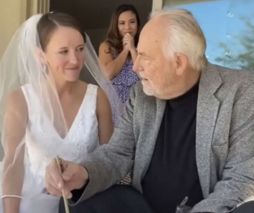 “Estou chorando, perdi meu avô para a demência este ano e eu gostaria que ela conseguisse ter me visto casar. Muito feliz por este momento especial para eles”, disse outro. (Foto: Divulgação)