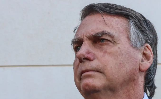 A Polícia Federal indiciou nesta quinta-feira (21) o ex-presidente Jair Bolsonaro (PL) e ex-integrantes de seu governo por abolição violenta do Estado democrático de Direito, golpe de Estado e organização criminosa (veja abaixo as penas para cada um desses crimes). (Foto: Agência Brasil)