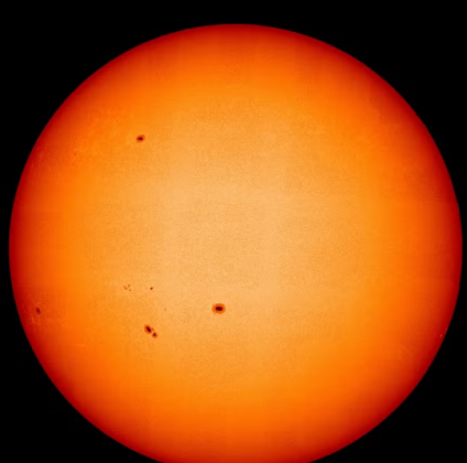 Assim, as fotos e mapas foram feitos com a maior resolução já obtida até hoje e mostram detalhes tanto da superfície do nosso astro quanto da sua atmosfera externa. (Foto: Nasa)