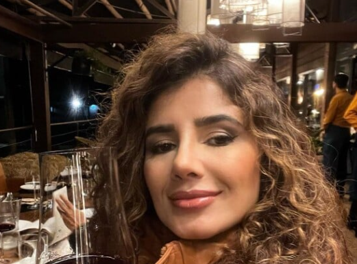 A cantora Paula Fernandes afirmou que está em busca de um novo romance mas tem dificuldades de mostrar para as pessoas que, mesmo famosa, é uma pessoa disponível para viver um amor. (Foto: Instagram)