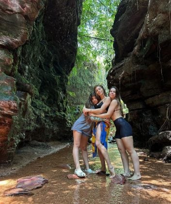 A humorista Dani Calabresa elogiou os cliques, além de fãs de Massafera. (Foto: Instagram)