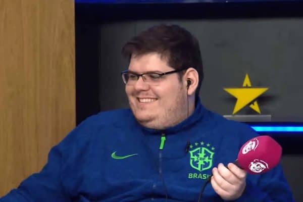 CazéTV é criticada por internautas por enaltecer Neymar e “ignorar” Vini Jr. após jogo