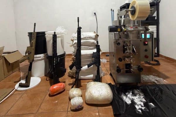 Operação em São Paulo prende vereador e apreende fuzis de Cachorrão, associado ao PCC