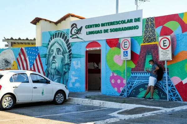 CIL oferece vagas de idiomas para estudantes da rede pública do DF até 6 de julho