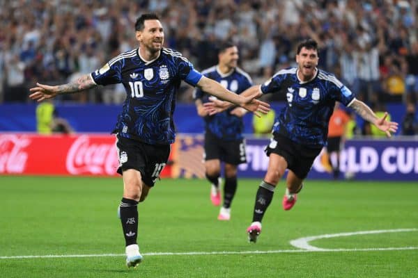Messi brilha e Argentina vence Jordânia por 3 a 1 na Copa do Mundo