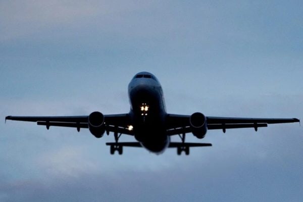 Justiça do Paraná condena Latam a pagar R$ 10 mil a passageira com câncer