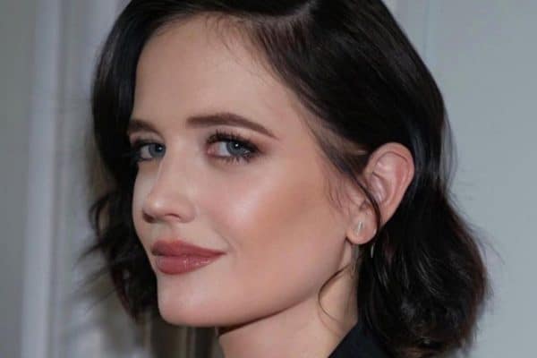 Eva Green é hospitalizada após acidente no set da série Wandinha