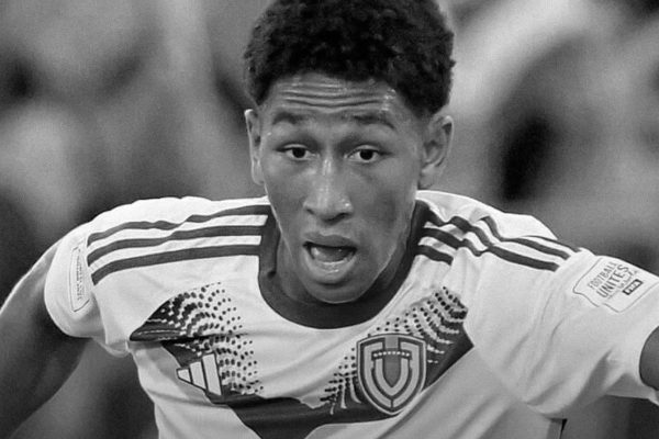 Santos lamenta morte de jogador Yimvert Berroterán após terremoto na Venezuela