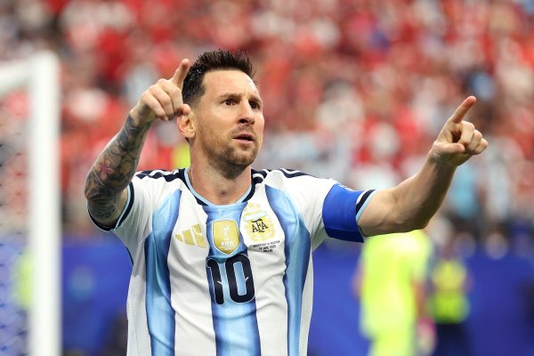 Messi supera 30 seleções em gols na Copa do Mundo 2026