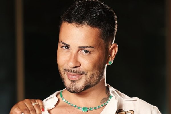 Carlinhos Maia se diz “injustiçado” e alvo de inveja em entrevista