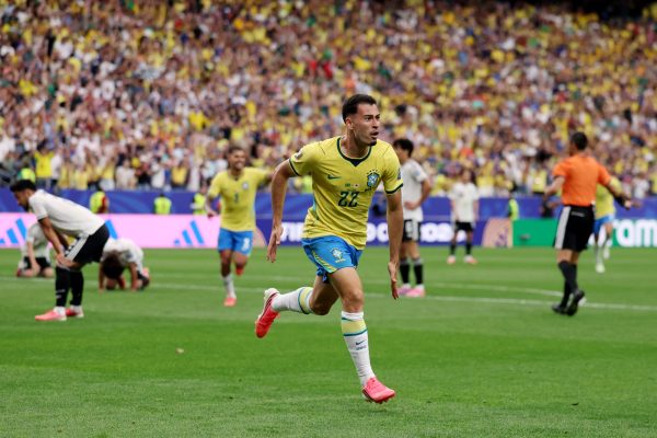 Gabriel Martinelli celebra nas redes sociais após gol decisivo na Copa do Mundo