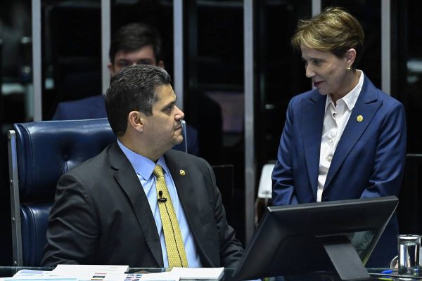 Tereza Cristina almeja presidência do Senado caso Flávio Bolsonaro vença em 2026